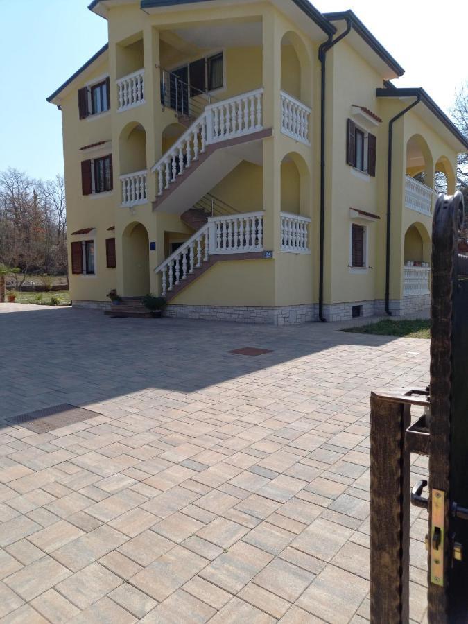 Apartment Smajlovic Kukci Zewnętrze zdjęcie